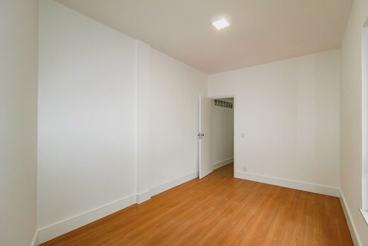 Conheça Quarto principal do imóvel - Ótimo apartamento RUA PROFESSOR ABELARDO LOBO - II-30985-50416 - 9 Quarto principal - Ótimo apartamento RUA PROFESSOR ABELARDO LOBO - II-30985-50416 - 9