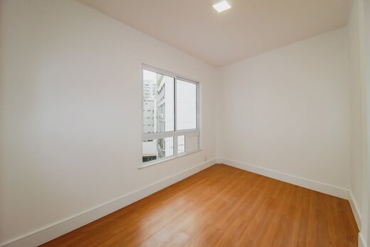 Conheça Quarto principal do imóvel - Ótimo apartamento RUA PROFESSOR ABELARDO LOBO - II-30985-50416 - 13 Quarto principal - Ótimo apartamento RUA PROFESSOR ABELARDO LOBO - II-30985-50416 - 13