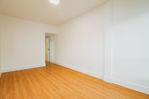 Conheça Quarto principal do imóvel - Ótimo apartamento RUA PROFESSOR ABELARDO LOBO - II-30985-50416 - 14 Quarto principal - Ótimo apartamento RUA PROFESSOR ABELARDO LOBO - II-30985-50416 - 14