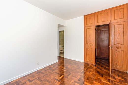 Conheça Quarto principal do imóvel - Apartamento 2 quartos à venda Flamengo, Rio de Janeiro - R$ 885.750 - II-31517-51232 - 12 Quarto principal - Apartamento 2 quartos à venda Flamengo, Rio de Janeiro - R$ 885.750 - II-31517-51232 - 12