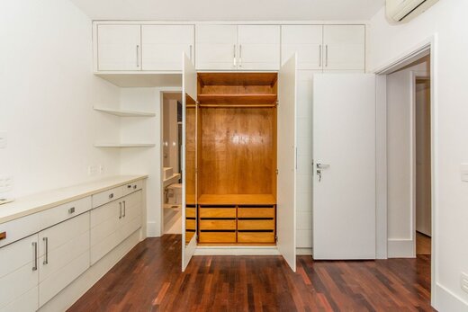 Conheça Quarto principal do imóvel - Apartamento 3 quartos à venda Laranjeiras, Rio de Janeiro - R$ 1.137.000 - II-36921-57995 - 7 Quarto principal - Apartamento 3 quartos à venda Laranjeiras, Rio de Janeiro - R$ 1.137.000 - II-36921-57995 - 7