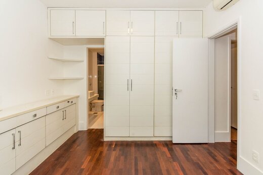 Conheça Quarto principal do imóvel - Apartamento 3 quartos à venda Laranjeiras, Rio de Janeiro - R$ 1.137.000 - II-36921-57995 - 12 Quarto principal - Apartamento 3 quartos à venda Laranjeiras, Rio de Janeiro - R$ 1.137.000 - II-36921-57995 - 12