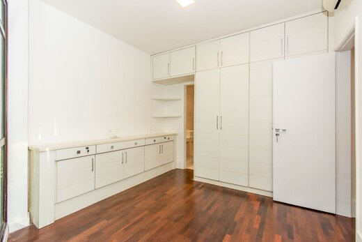 Conheça Quarto principal do imóvel - Apartamento 3 quartos à venda Laranjeiras, Rio de Janeiro - R$ 1.137.000 - II-36921-57995 - 13 Quarto principal - Apartamento 3 quartos à venda Laranjeiras, Rio de Janeiro - R$ 1.137.000 - II-36921-57995 - 13
