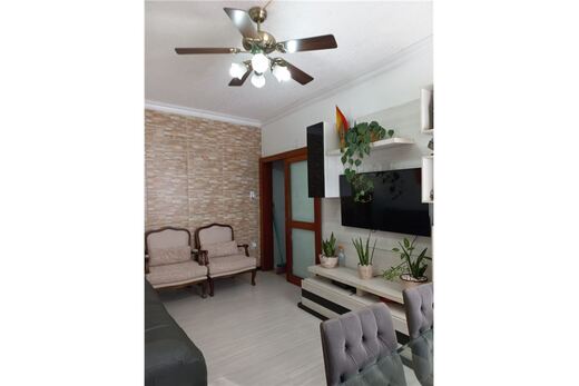 Apartamento para venda no bairro Santa Cecília em Porto Alegre