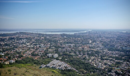 Casa em Condomínio para venda no bairro Teresópolis em Porto Alegre