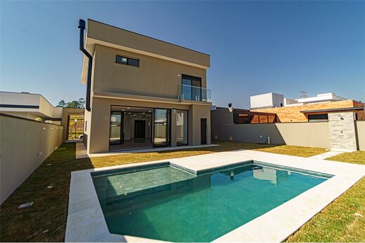 Casa em Jardim Villas do Golf
