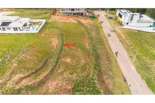 Lote em Medeiros