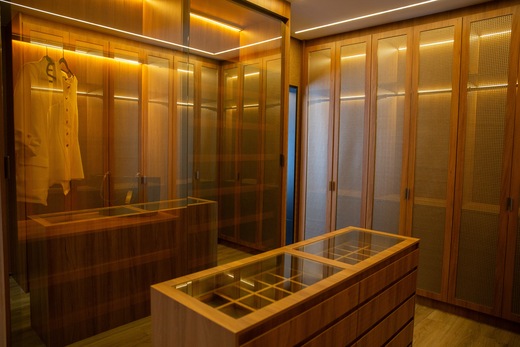 Closet - 27