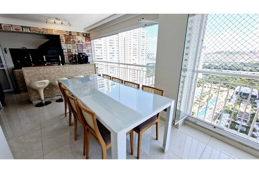 Apartamento em Santo Amaro