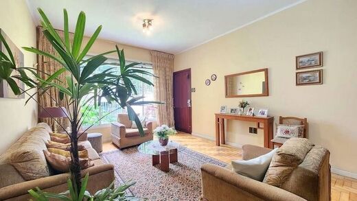 Casa para venda no bairro Vila Ipiranga em Porto Alegre