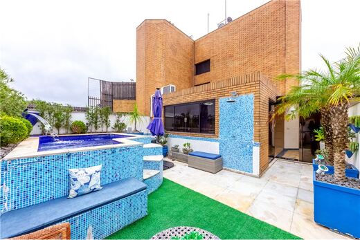 Apartamento em Vila Progredior