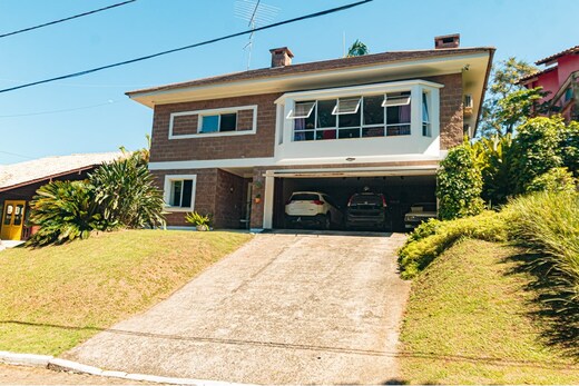 Casa em Condomínio para venda no bairro Tarumã em Viamão