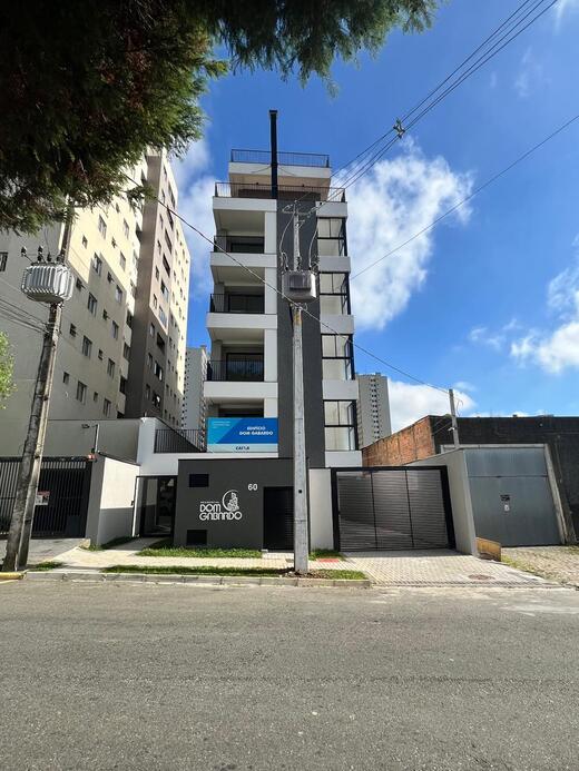 Cobertura Horizontal para venda no bairro Capão Raso em Curitiba