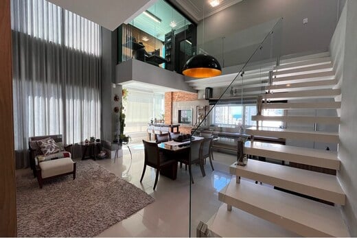 Apartamento para venda no bairro Centro em Balneário Camboriú