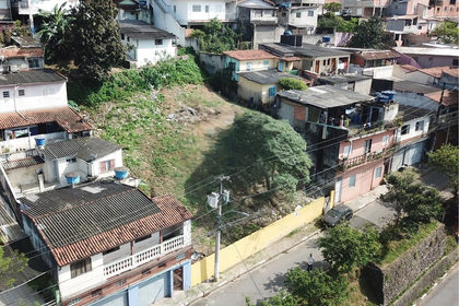 Lote em Centro