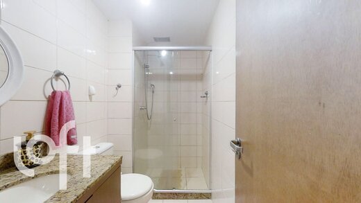 Conheça Banheiro do imóvel - Apartamento 3 quartos à venda Catete, Rio de Janeiro - R$ 910.000 - II-19107-31899 - 16 Banheiro - Apartamento 3 quartos à venda Catete, Rio de Janeiro - R$ 910.000 - II-19107-31899 - 16