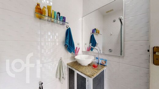 Conheça Banheiro do imóvel - Apartamento 3 quartos à venda Catete, Rio de Janeiro - R$ 800.000 - II-19202-32046 - 6 Banheiro - Apartamento 3 quartos à venda Catete, Rio de Janeiro - R$ 800.000 - II-19202-32046 - 6