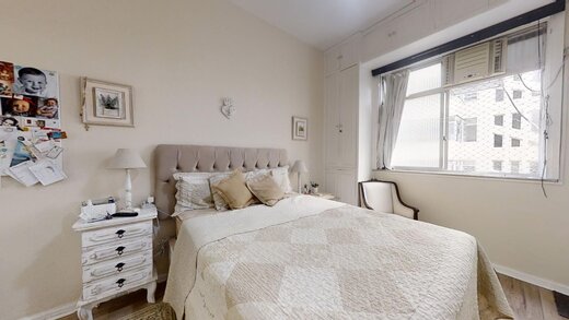 Conheça Quarto principal do imóvel - Apartamento 2 quartos à venda Copacabana, Rio de Janeiro - R$ 760.000 - II-20351-33857 - 7 Quarto principal - Apartamento 2 quartos à venda Copacabana, Rio de Janeiro - R$ 760.000 - II-20351-33857 - 7