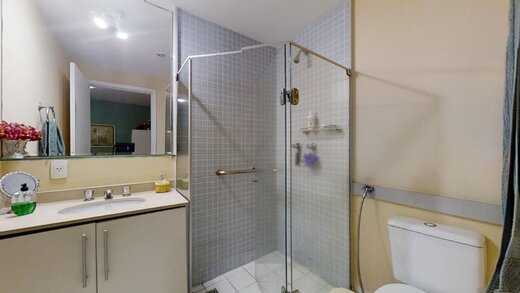 Conheça Banheiro do imóvel - Apartamento 1 quarto à venda Copacabana, Rio de Janeiro - R$ 649.000 - II-20827-34604 - 28 Banheiro - Apartamento 1 quarto à venda Copacabana, Rio de Janeiro - R$ 649.000 - II-20827-34604 - 28