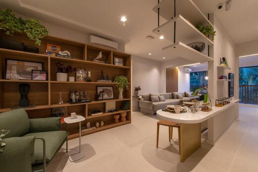 Living - 7