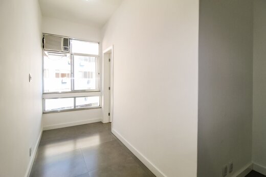 Conheça Living do imóvel - Apartamento 2 quartos à venda Copacabana, Rio de Janeiro - R$ 812.000 - II-25138-41503 - 18 Living - Apartamento 2 quartos à venda Copacabana, Rio de Janeiro - R$ 812.000 - II-25138-41503 - 18