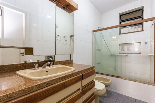 Conheça Banheiro do imóvel - Apartamento, Venda, Loft, Quartos, Metrô, Praia, Copacabana - II-25981-42775 - 3 Banheiro - Apartamento, Venda, Loft, Quartos, Metrô, Praia, Copacabana - II-25981-42775 - 3