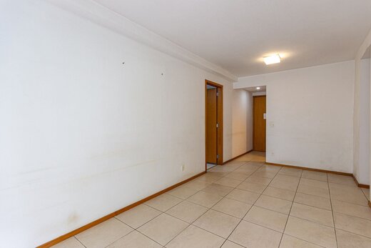 Conheça Living do imóvel - Apartamento, Venda, Loft, Quartos, Metrô, Praia, Humaítá - II-26233-43058 - 23 Living - Apartamento, Venda, Loft, Quartos, Metrô, Praia, Humaítá - II-26233-43058 - 23