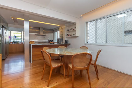 Apartamento em Itaim Bibi