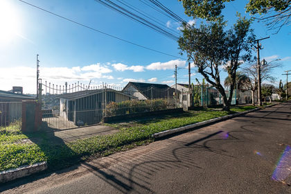 Casa em Condomínio para venda no bairro Santa Tereza em Porto Alegre