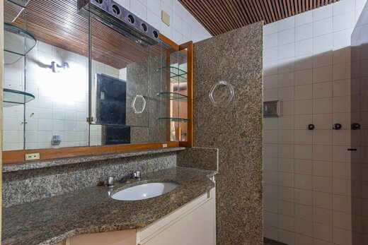 Conheça Banheiro do imóvel - Apartamento 2 quartos à venda Copacabana, Rio de Janeiro - R$ 1.520.000 - II-27730-45173 - 21 Banheiro - Apartamento 2 quartos à venda Copacabana, Rio de Janeiro - R$ 1.520.000 - II-27730-45173 - 21