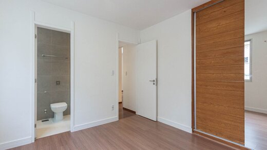 Conheça Quarto principal do imóvel - Apartamento 2 quartos à venda Humaitá, Rio de Janeiro - R$ 1.355.000 - II-28201-45918 - 9 Quarto principal - Apartamento 2 quartos à venda Humaitá, Rio de Janeiro - R$ 1.355.000 - II-28201-45918 - 9
