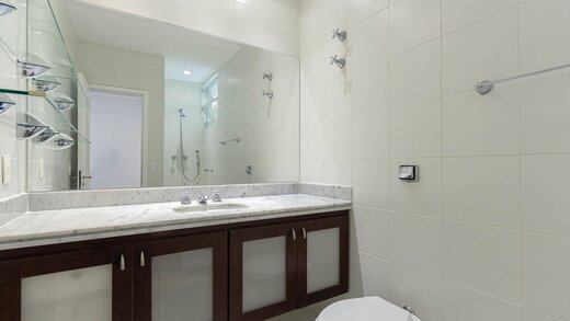 Conheça Banheiro do imóvel - Apartamento 2 quartos à venda Ipanema, SUL,Rio de Janeiro - R$ 1.130.000 - II-28711-46725 - 28 Banheiro - Apartamento 2 quartos à venda Ipanema, SUL,Rio de Janeiro - R$ 1.130.000 - II-28711-46725 - 28