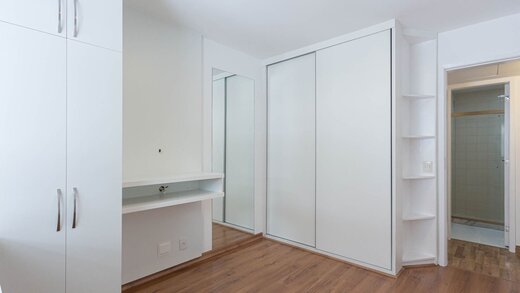 Conheça Quarto principal do imóvel - Apartamento 2 quartos à venda Leblon, Rio de Janeiro - R$ 1.920.000 - II-29162-47376 - 9 Quarto principal - Apartamento 2 quartos à venda Leblon, Rio de Janeiro - R$ 1.920.000 - II-29162-47376 - 9