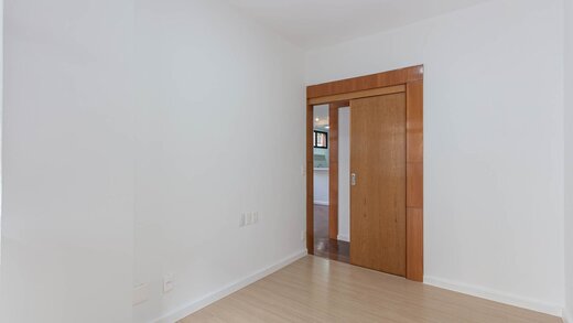 Conheça Quarto principal do imóvel - Apartamento 2 quartos à venda Lagoa, Rio de Janeiro - R$ 1.460.000 - II-29331-47695 - 11 Quarto principal - Apartamento 2 quartos à venda Lagoa, Rio de Janeiro - R$ 1.460.000 - II-29331-47695 - 11