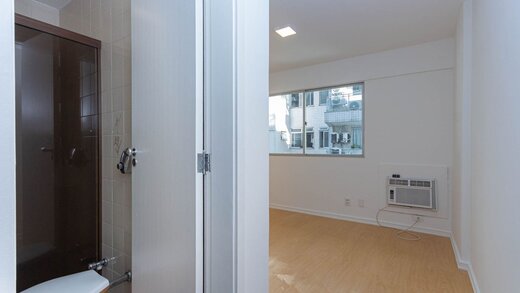 Conheça Quarto principal do imóvel - Apartamento 2 Quartos Leblon - II-29435-47853 - 7 Quarto principal - Apartamento 2 Quartos Leblon - II-29435-47853 - 7
