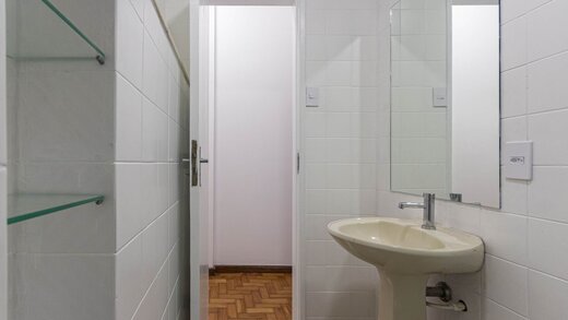 Conheça Banheiro do imóvel - Apartamento RUA SENADOR VERGUEIRO - II-29627-48150 - 16 Banheiro - Apartamento RUA SENADOR VERGUEIRO - II-29627-48150 - 16