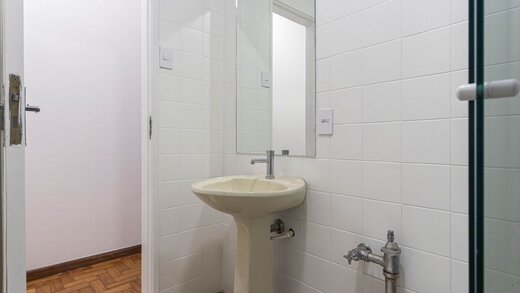 Conheça Banheiro do imóvel - Apartamento RUA SENADOR VERGUEIRO - II-29627-48150 - 18 Banheiro - Apartamento RUA SENADOR VERGUEIRO - II-29627-48150 - 18