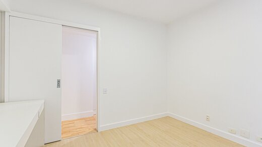 Conheça Quarto principal do imóvel - Ótimo Apartamento 4 Quartos Rua Timóteo da Costa Leblon - II-30120-48935 - 11 Quarto principal - Ótimo Apartamento 4 Quartos Rua Timóteo da Costa Leblon - II-30120-48935 - 11