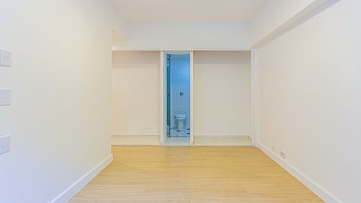 Conheça Quarto principal do imóvel - Ótimo Apartamento 4 Quartos Rua Timóteo da Costa Leblon - II-30120-48935 - 16 Quarto principal - Ótimo Apartamento 4 Quartos Rua Timóteo da Costa Leblon - II-30120-48935 - 16