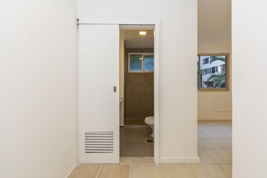 Conheça Quarto principal do imóvel - Apartamento 2 quartos à venda Gávea, Rio de Janeiro - R$ 1.480.000 - II-30188-49033 - 15 Quarto principal - Apartamento 2 quartos à venda Gávea, Rio de Janeiro - R$ 1.480.000 - II-30188-49033 - 15