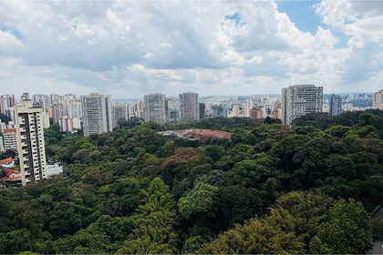Apartamento em Conjunto Residencial Morumbi