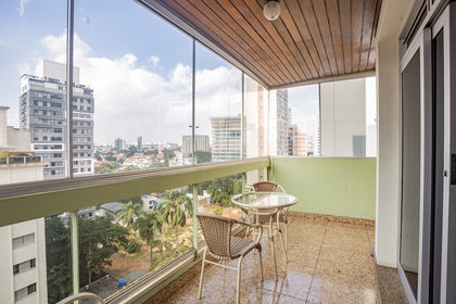 Apartamento em Campo Belo