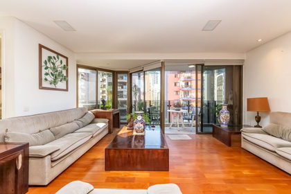 Apartamento em Itaim Bibi