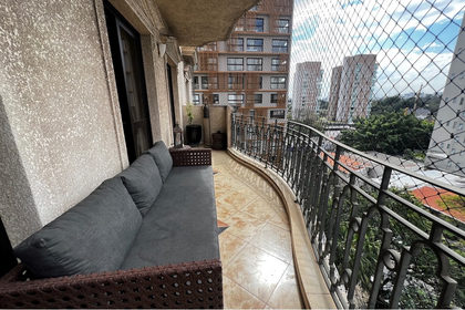 Apartamento em Moema