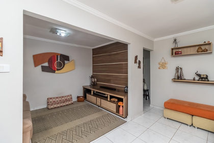 Casa em Jardim Ubirajara (Zona Sul)