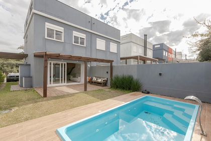 Casa em Condomínio para venda no bairro Lomba do Pinheiro em Porto Alegre