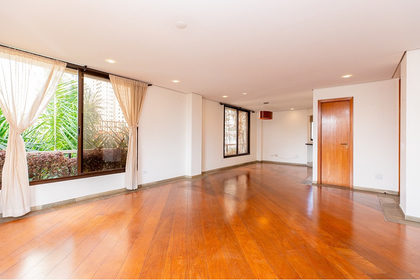 Apartamento em Brooklin Novo