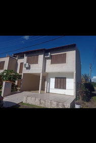 Casa para venda no bairro Guarujá em Porto Alegre