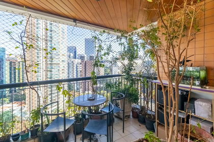 Apartamento em Cidade Monções