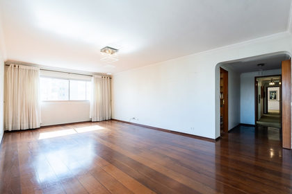 Apartamento em Indianópolis